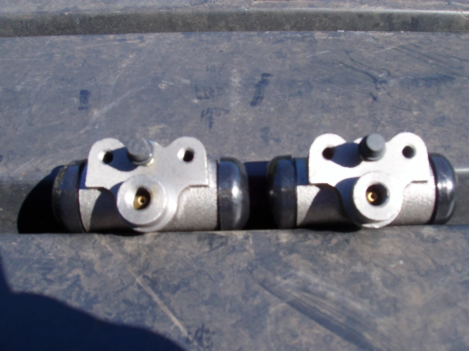 58 PACKARD PAR DE CILINDROS RUEDA TRASERA IZQUIERDA + DERECHA  Foto 1 de 1