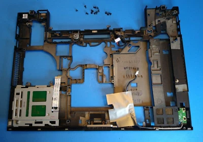 Conjunto de chasis base estuche inferior para computadora portátil Dell Latitude E6400 con tornillos WT540 Foto 1 de 2