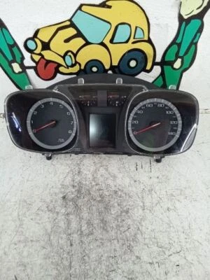 2013 GMC Terrain Speedometer Instrument Cluster  - Image 1 of 4
