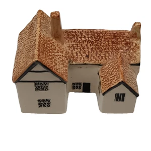 Sulleys Keramik "Willy Lott's Cottage" - englisches Cottage / Tavernengebäude - UK - Bild 1 von 7