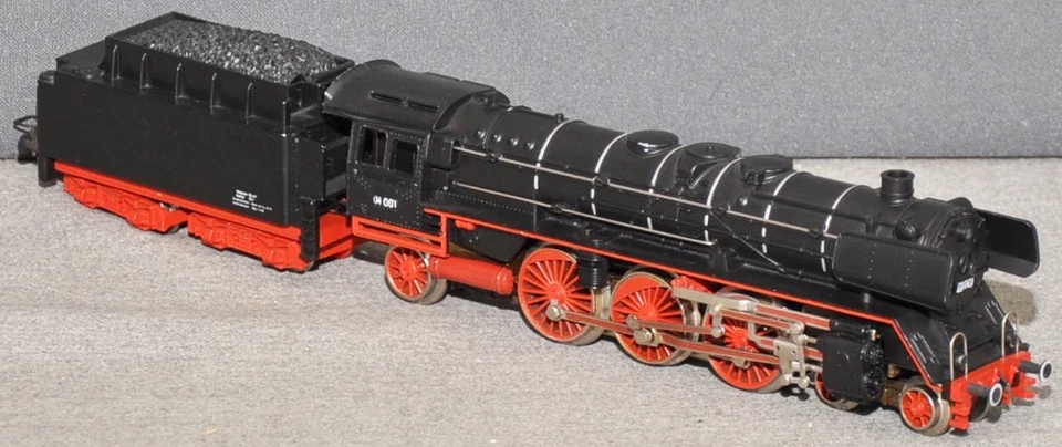 Trix Express 2204 Dampflok  BR 01 001  DRG  3 Leiter Gleichstrom  neuwertig  H0 - Image 1 of 1