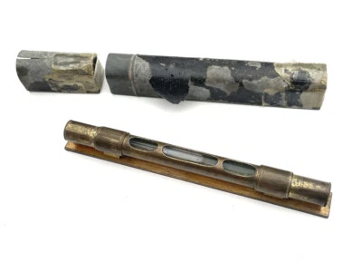 ANCIEN NIVEAU A BULLE EN LAITON AVEC ETUI EN ZINC - Photo 1/4