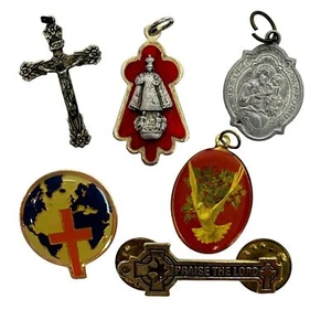 Lot of Religious Pendants & Pins Cross Angel Infant Jesus Medals Vintage Mix - Picture 1 of 24