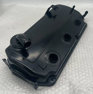 Mitsubishi Delica L400 V6, Pajero..6G72,6G74 Aftermarket Valve Cover RH MD360145 - Picture 1 of 10