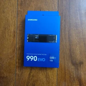 SAMSUNG 990 EVO 1TB PCIe 5.0 x2 M.2 2280 Internal Solid State Drive  MZV9E1T0BAM - Picture 1 of 2