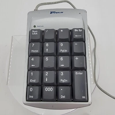 Vintage Targus PAUK10 Numeric Numeric Keypad Wired Silver PC Keyboard - Image 1 of 4
