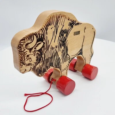 Steiff 8350/19 Bison auf Rädern 23 cm Nachzieh-Tier Buchenholz 1969 - 1974 - Bild 1 von 4