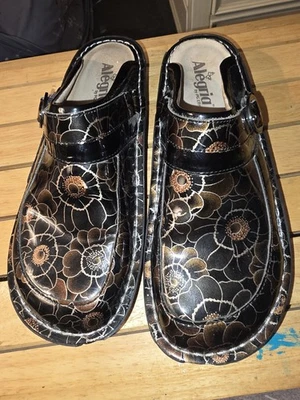 Zapatos Alegria "Debra" Negro Cuero Rosa Repujado Parte Superior y Forro Talla 40 Foto 1 de 4