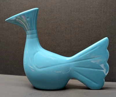 Jarrón decorativo de cerámica para pájaros estilo escandinavo Torquise 9”H x 11”L Global Views Foto 1 de 4