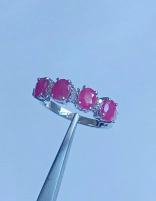 Anillo de piedras preciosas ovaladas de rubí natural de plata de ley 925 hecho a mano joyería de boda Foto 1 de 4