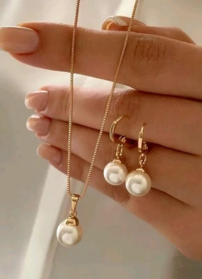 Schmuckset Halskette und Ohrringe in Goldfarbe mit Perlen - Bild 1 von 4