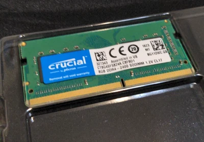 Memoria RAM para portátil Crucial CT8G4SFS824A 8 GB DDR4 2400 Foto 1 de 2
