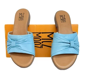 Nuevas Sandalias Con Caja Miz Mooz Daisey Cuero Azul Claro Talla 7.5 (38) Precio de venta sugerido por el fabricante 135 USD - Imagen 1 de 7