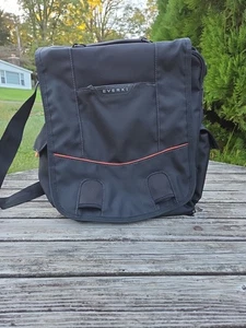 Everki Urbanite Laptop Vertical Messenger Bag EKS620 Black Fits Up to 14.1" - Picture 1 of 11