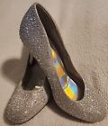 Hot Tomato Silver Sparkly Glitter Pumps Heels 7M 7 3.5 Holiday Fireworks 154142
