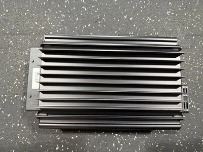 Amplificador de audio Porsche 911 Boxster Bose 99664533302 OEM Foto 1 de 4