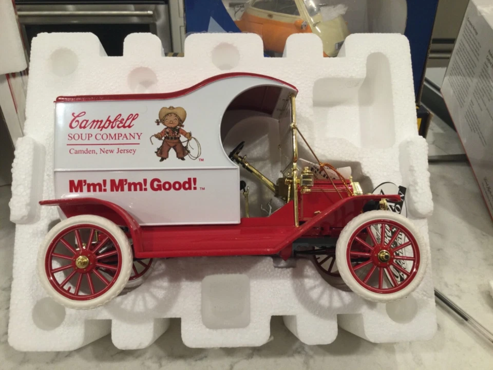 GEARBOX 1:16 1912 FORD MODEL T DELIVERY TRUCK - Image 1 of 4