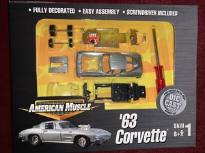 ERTL '63 Corvette American Muscle Die Cast Activity Set ~ 2001 New