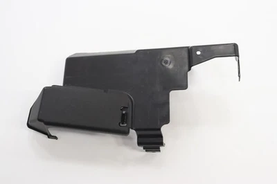 Cadillac XT4 2019-2025 bandeja de batería caja protección aislante cubierta OEM 8464036 Foto 1 de 4