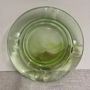 Green Vaseline glass art deco ashtray With Unusual Coloring. 11.5cm Diamater - Picture 1 of 7