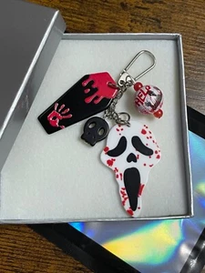 HALLOWEEN SCREAM Film Inspired Keyring or Bag Charm Set Coffin Face Help Bead - Picture 1 of 9