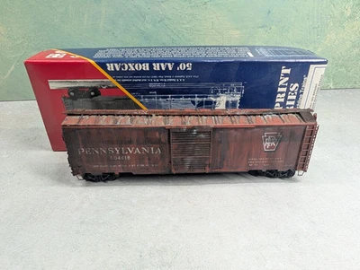 USED Branchline HO Scale Beautifully Weathered SD 50' Box Car PRR #604618 - Image 1 of 4