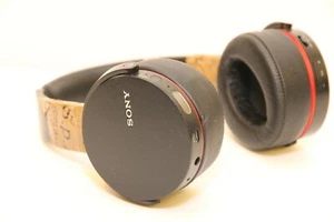 SONY Bluetooth Wireless Headphones Extra Bass Stereo Headset MDR-XB950BT Black - Picture 1 of 11