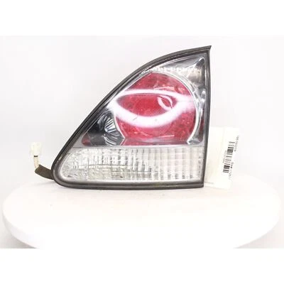 Lámpara trasera derecha Lexus RX300 2002 número de pieza - 166-59301R Foto 1 de 4