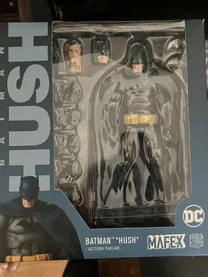 Figura de Acción MAFEX Batman Hush Nº105 Juguete Medicom DC Coleccionable Foto 1 de 3
