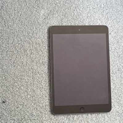 Apple iPad mini 2 16GB Wi-Fi Space Grey - Image 1 of 4