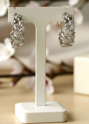 Brincos de argola folheados a ouro branco 18k robusto pavê cristal Swarovski criado em laboratório  - Imagem 1 de 4