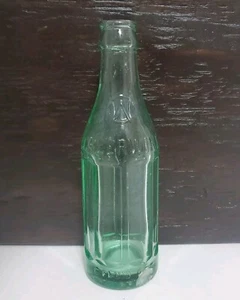 Bottiglia di cheerwine ottagonale in rilievo vetro verde vintage anni '40 6 oz Salisbury N.C. - Foto 1 di 8