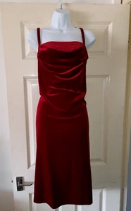 Ladies Strappy Velvet Dress Red Size 18 - Picture 1 of 4