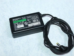 Genuine Sony PSP-100 Charger Adapter 100V - Picture 1 of 4