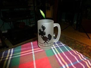 Vintage 1987 Disney MGM Studios "MICKEY MOUSE DIRECTOR" Milchglas Becher - Bild 1 von 5