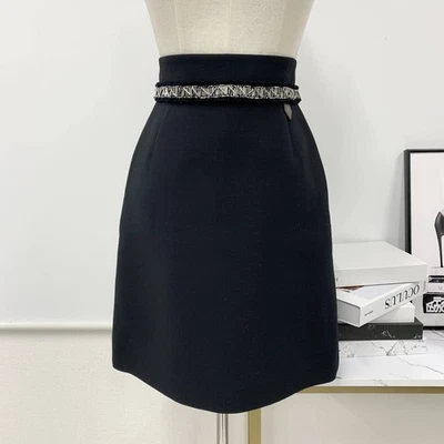 LOUIS VUITTON юбка монограмма бисером со стразами мини юбка черный размер 36 женщин - Изображение 1 из 4