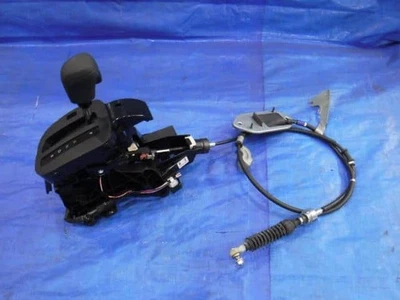 Palanca de cambios Toyota Yaris 2020 6AA-MXPH10 [usada] [PA526425] Foto 1 de 4