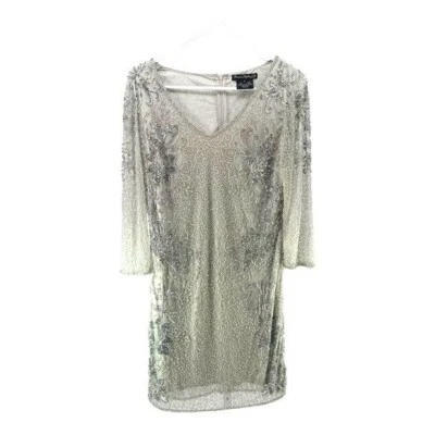 Pizarro Nights | Vestido de cóctel con 6 cuentas plateadas Foto 1 de 4