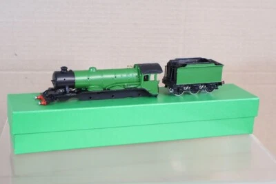 NU CAST KIT BUILT BODY for LNER 4-6-0 CLASS B1 LOCOMOTIVE oj - Image 1 of 4