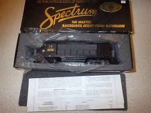 Bachmann Spectrum HO Scale 82015 GP 30 Diesel PRR #2218 MIB - Picture 1 of 12