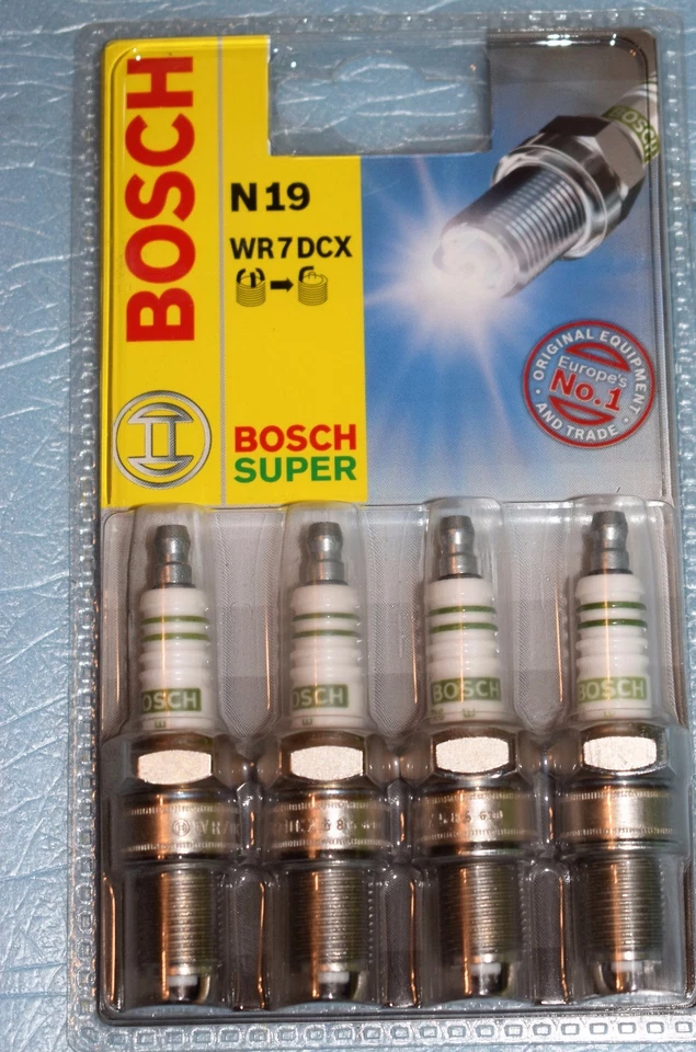 4 bougies d'allumage BOSCH SUPER WR7DCX ( équivalent NGK BPR6ES-11 ) neuf  - Bild 1 von 1