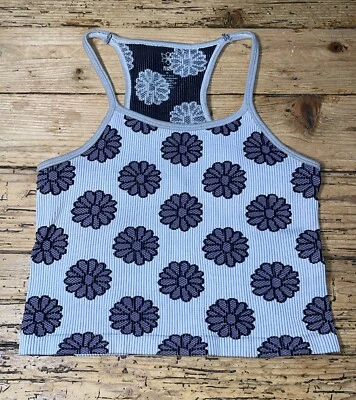 Aura женщин размер M/L цветочный маргаритки дизайн ребристый укороченный Майка новый без ЯРЛЫКОВ - Изображение 1 из 4
