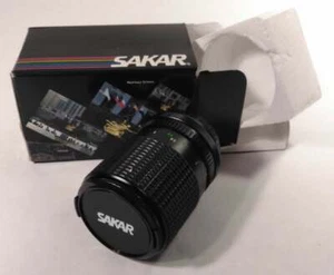 Sakar 35-75 F3.5 Macro Zoom Lens Compact One Touch for Canon Cameras - CR - Picture 1 of 8