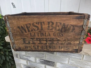 Vintage Wooden Beer Crate Lithia Brewing Co Wood Brewery Box West Bend Wisconsin - Picture 1 of 8