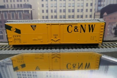 ATLAS MASTER LINE HO SCALE 20 001 802 C&NW 50740 GARX PLUG DOOR BOX CAR! W/KD'S! - Image 1 of 4
