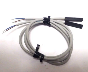 SMC D-Y59B AUTO-SWITCH GRIPPER 2 WIRE LOT OF 2 - Picture 1 of 5