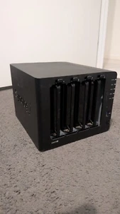Synology DiskStation DS916+ NAS with 4x 8TB HDDs - Picture 1 of 3