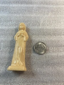 CATHOLIC VINTAGE STATUE YOUNG CHILD JESUS PREACHING 2-7/8" IVORY PLASTIC M-461 * - Picture 1 of 2
