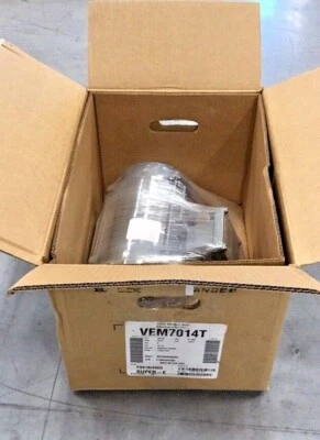 Baldor VEM7014T Electric Motor Super-E 3ph XPFC 35E380M492G3 - Image 1 of 4