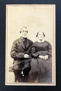 Antikes Kabinettfoto Danbury Conn. ..2 1/2" x 4" .... Paarportrait - Bild 1 von 2